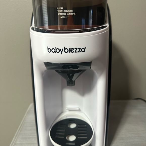 Baby Brezza Formula Pro Advanced Dispenser Used - Picture 2 of 8